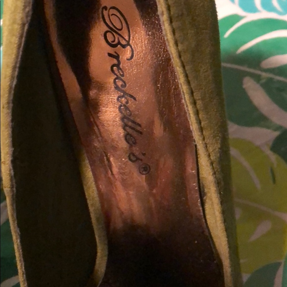 Breckelles - Picture 2 of 4